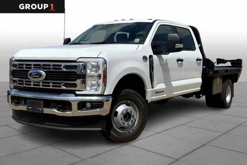 2025 Ford F-350 XL photo 1