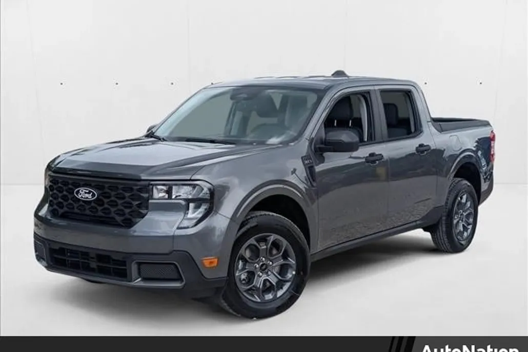 2025 Ford Maverick XLT photo 1