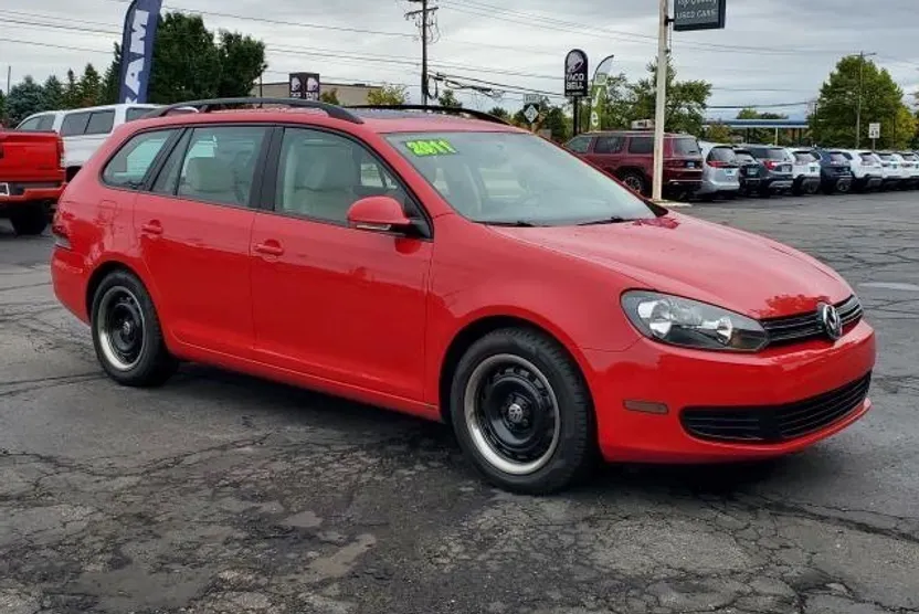2011 Volkswagen Jetta SportWagen TDI photo 1