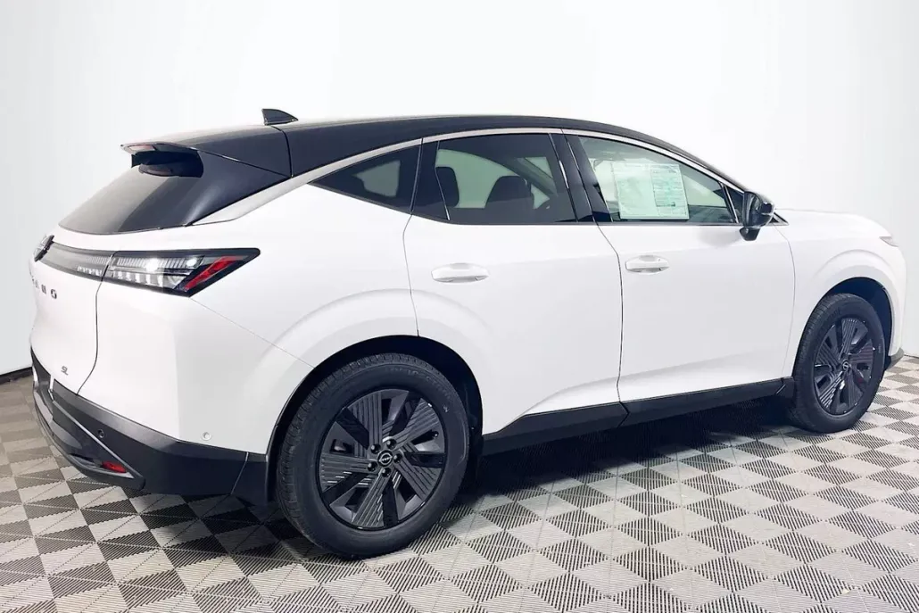 2025 Nissan Murano SL photo 1