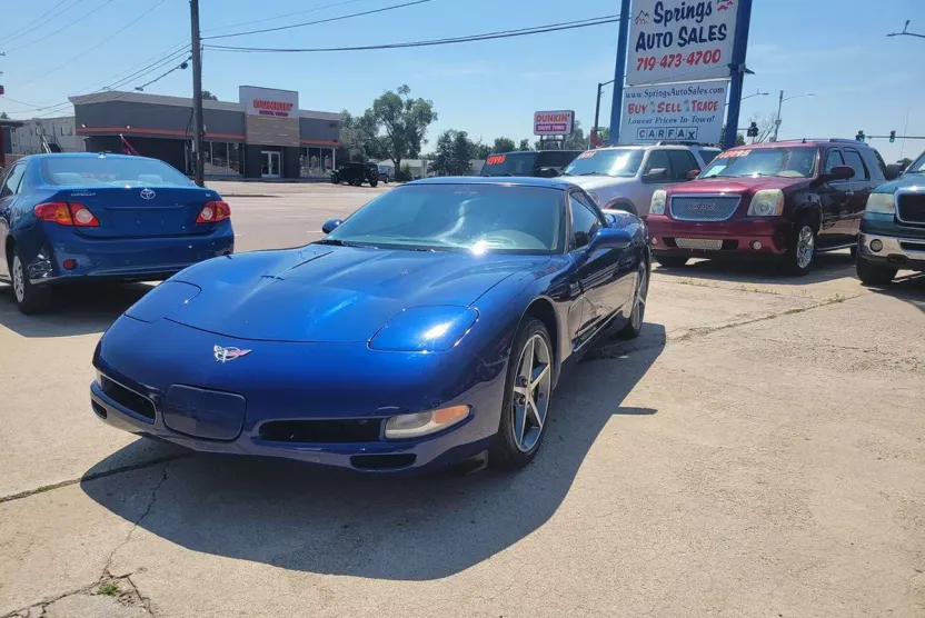 2004 Chevrolet Corvette Base Coupe photo 1