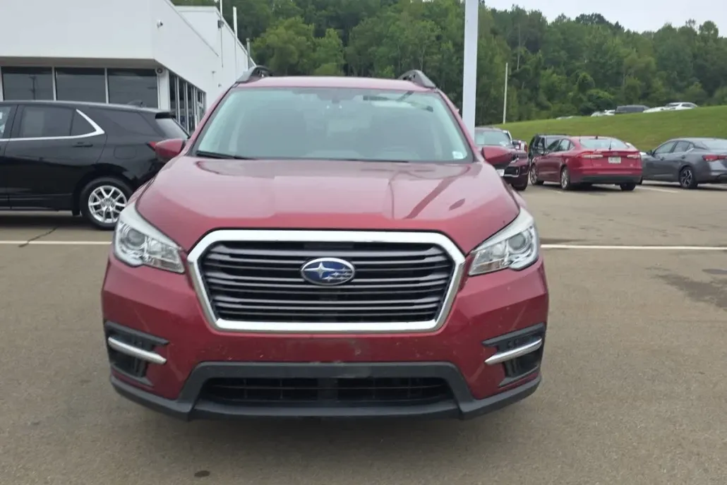 2019 Subaru Ascent Premium photo 1