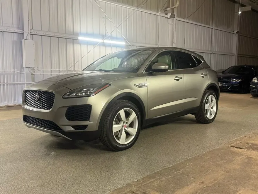 2020 Jaguar E-PACE SE photo 1
