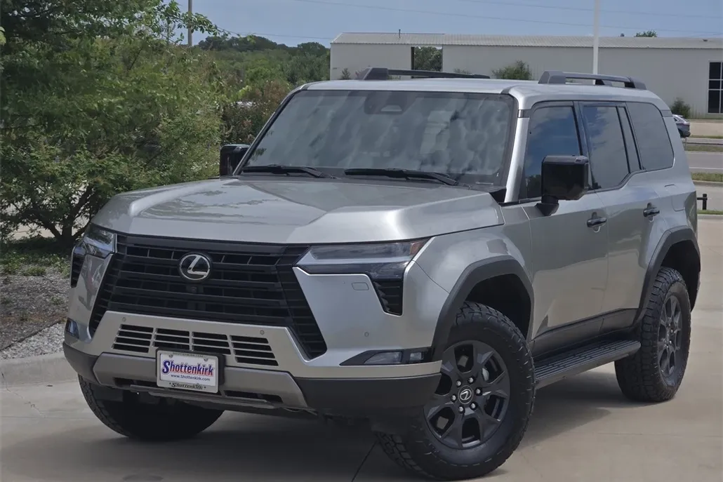 2024 Lexus GX 550 Overtrail photo 1