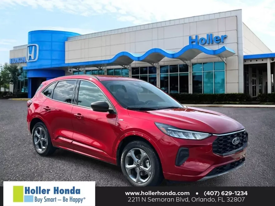 2024 Ford Escape ST-Line photo 1