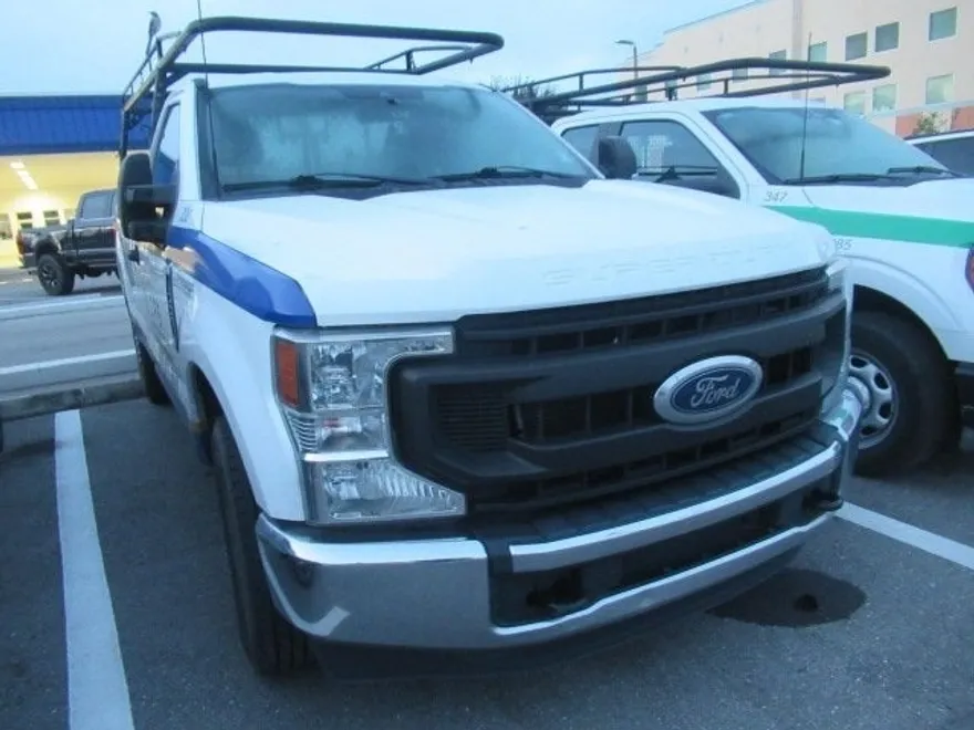 2022 Ford F-350 XL photo 1