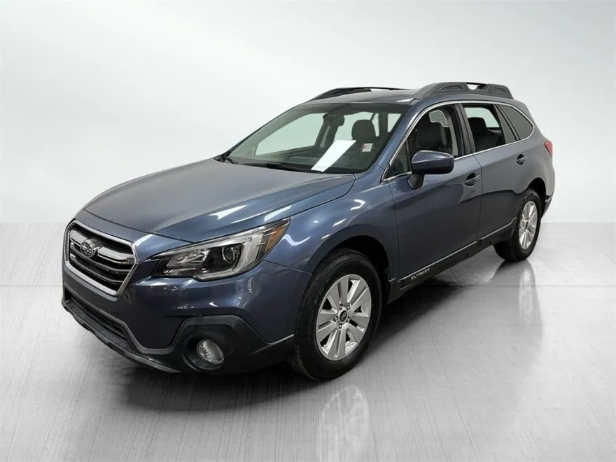 2018 Subaru Outback 2.5i Premium photo 1