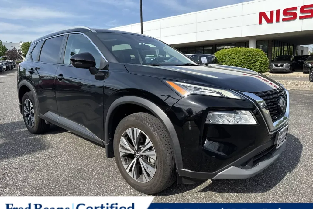 2022 Nissan Rogue SV photo 1