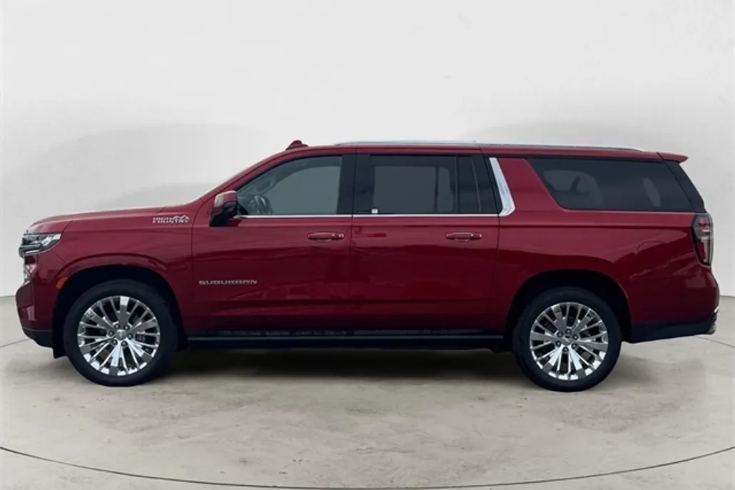 2021 Chevrolet Suburban High Country photo 1