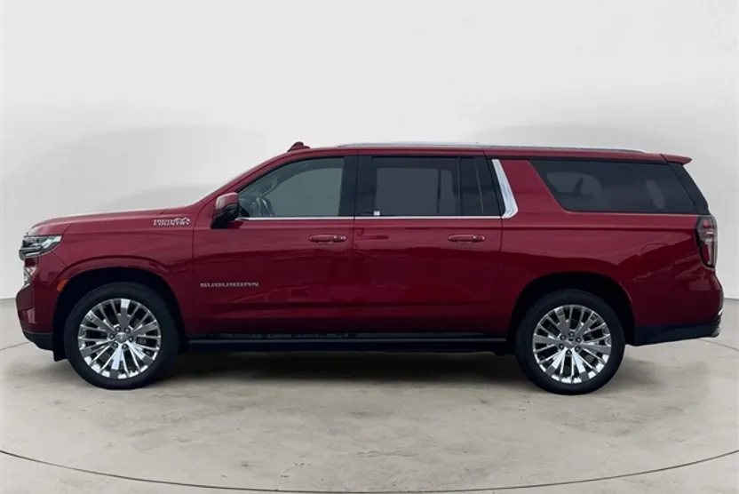 2021 Chevrolet Suburban High Country photo 1