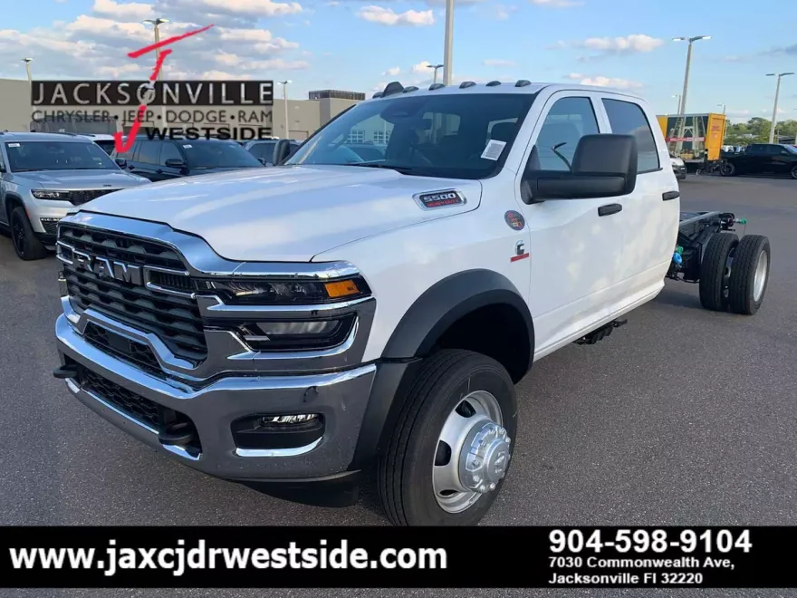 2025 Ram 5500 Tradesman photo 1