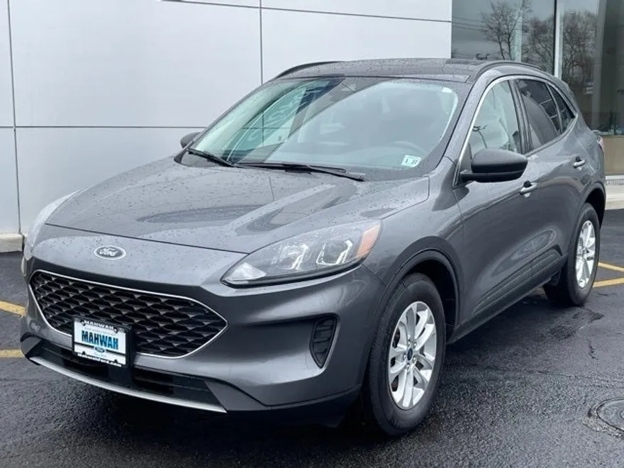 2022 Ford Escape SE photo 1