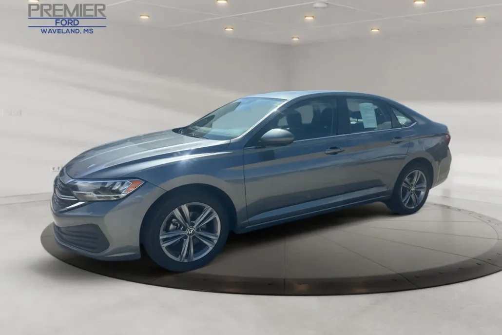 2024 Volkswagen Jetta SE photo 1