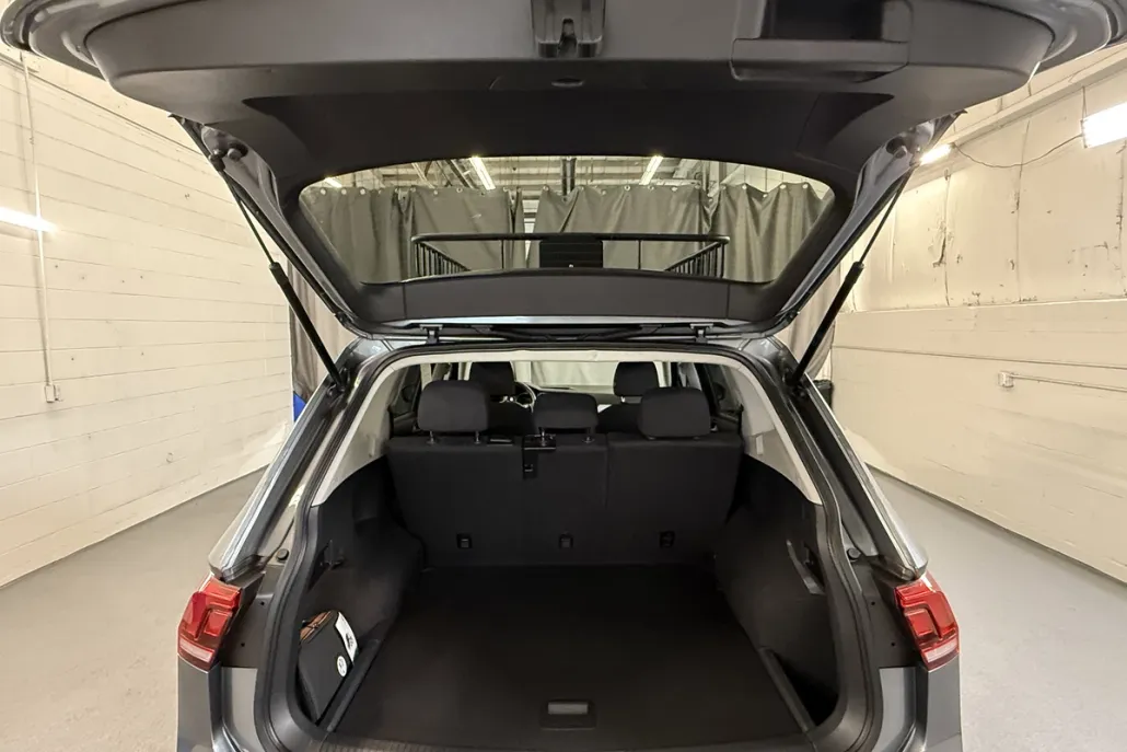 2019 Volkswagen Tiguan S photo 1