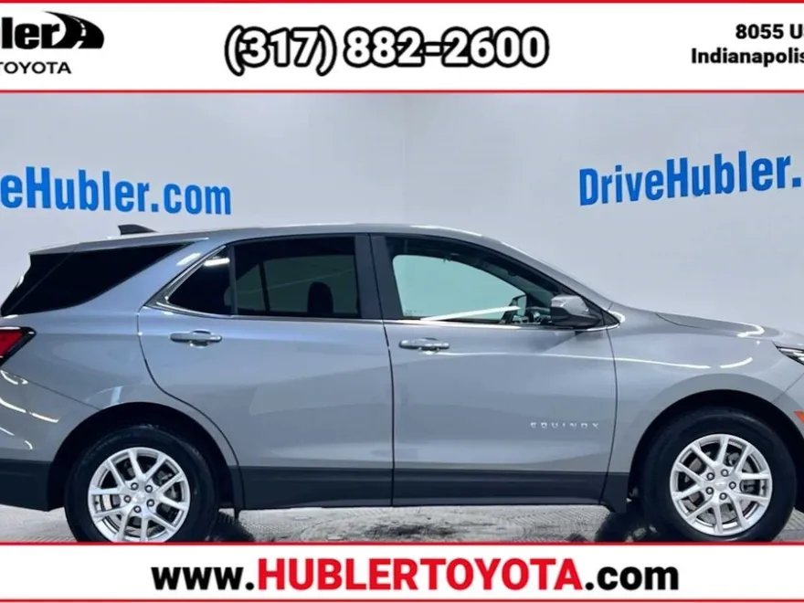 2024 Chevrolet Equinox LT photo 1