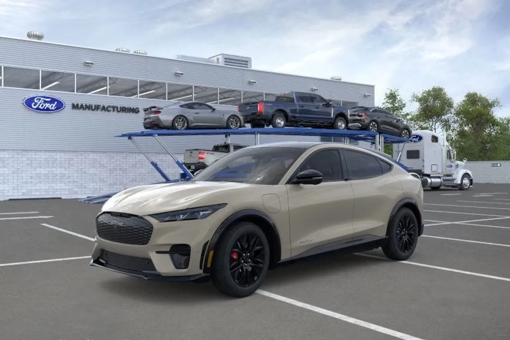 2025 Ford Mustang Mach-E Premium photo 1