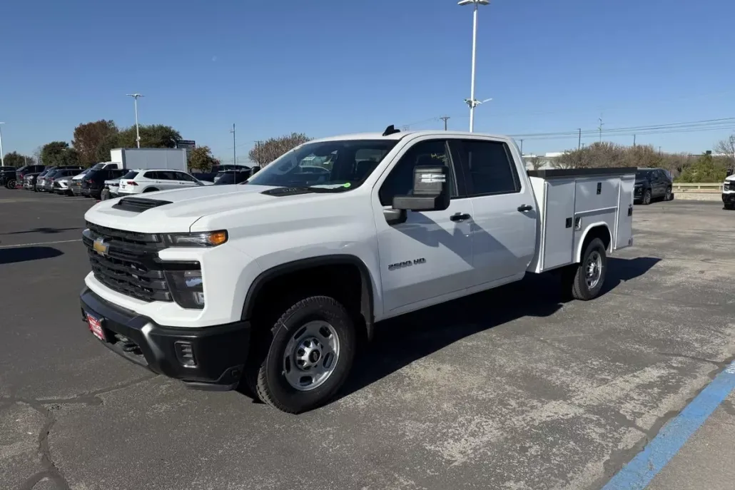 2024 Chevrolet Silverado 2500HD photo 1