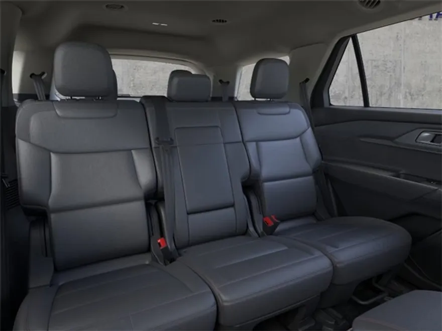 2025 Ford Explorer photo 1