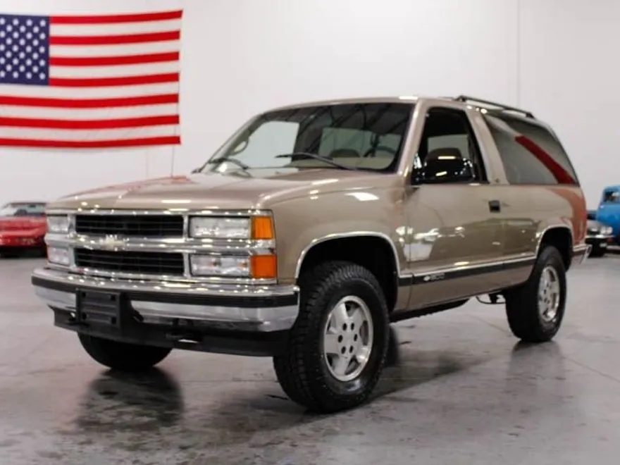 1995 Chevrolet Tahoe LS photo 1