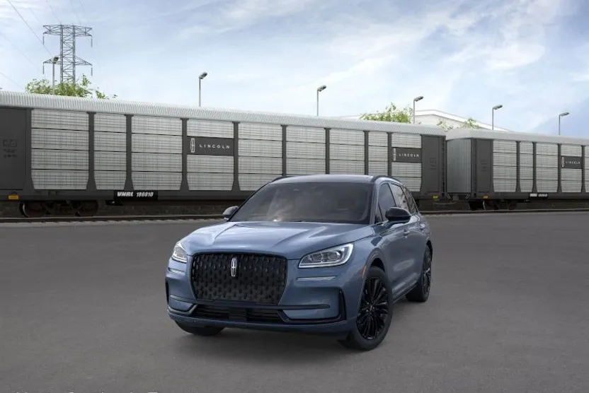 2025 Lincoln Corsair Grand Touring photo 1