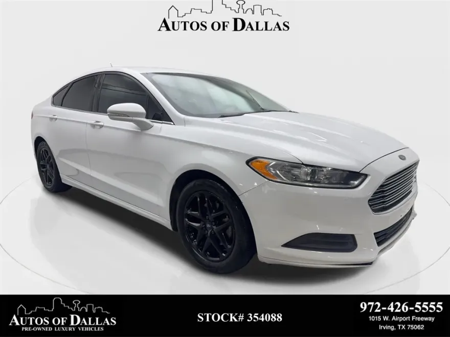 2016 Ford Fusion SE photo 1