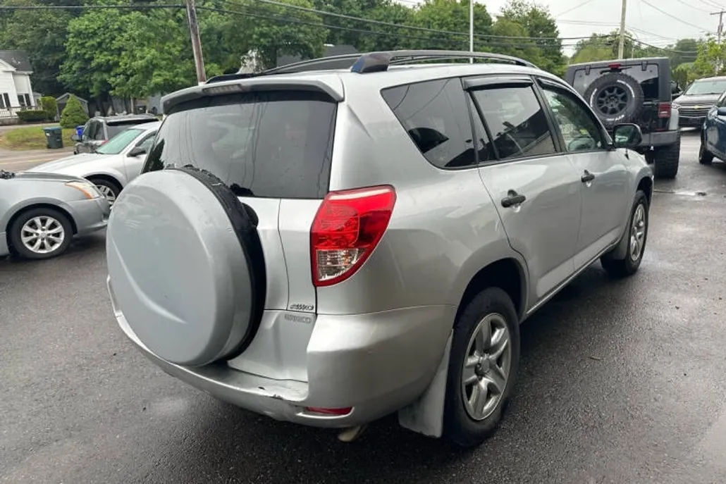 2007 Toyota RAV4 photo 1