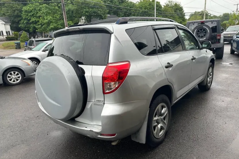 2007 Toyota RAV4 photo 1