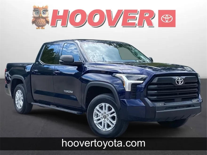 2023 Toyota Tundra SR5 photo 1