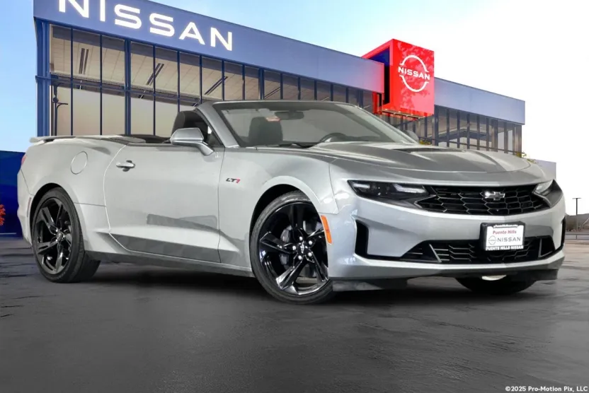 2024 Chevrolet Camaro LT1 photo 1
