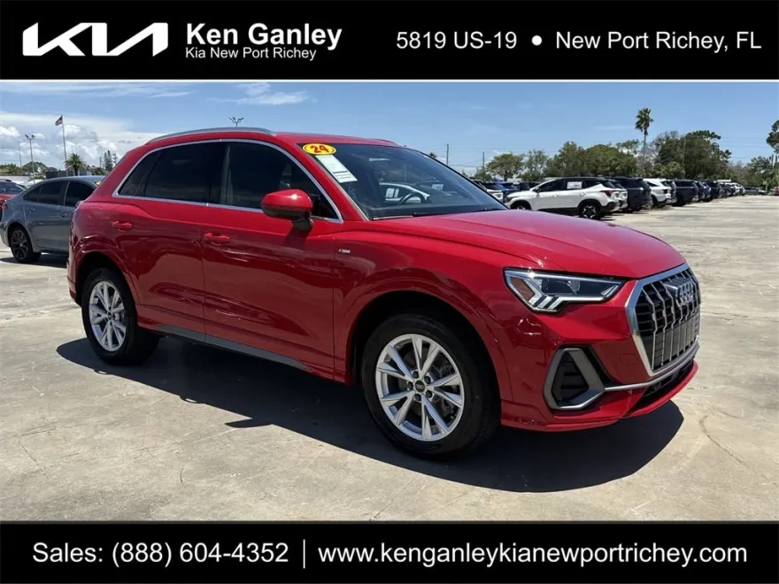 2024 Audi Q3 S line Premium photo 1