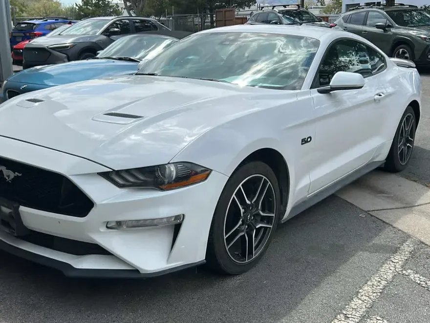 2021 Ford Mustang GT photo 1
