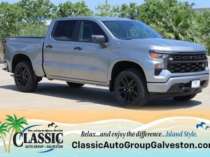 2025 Chevrolet Silverado 1500 Custom photo 1