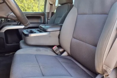 2015 Chevrolet Silverado 1500 LT photo 3