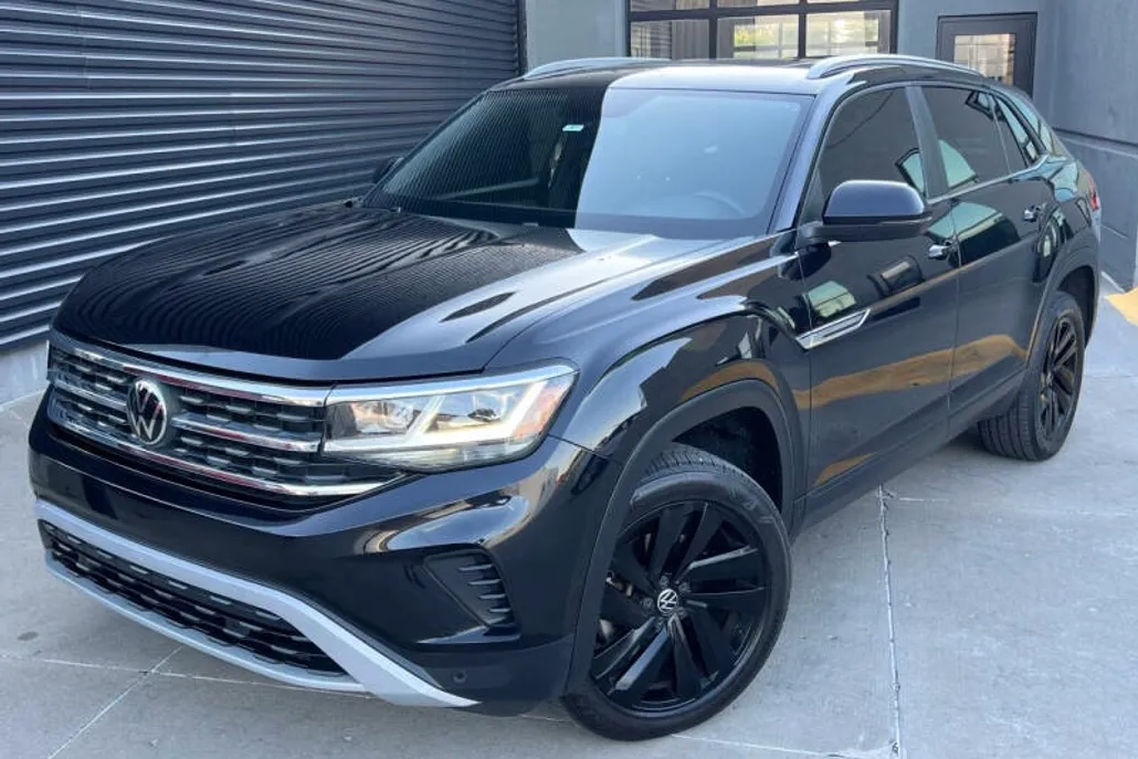 2020 Volkswagen Atlas Cross Sport V6 SE photo 1