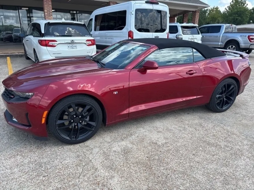 2023 Chevrolet Camaro 3LT photo 1