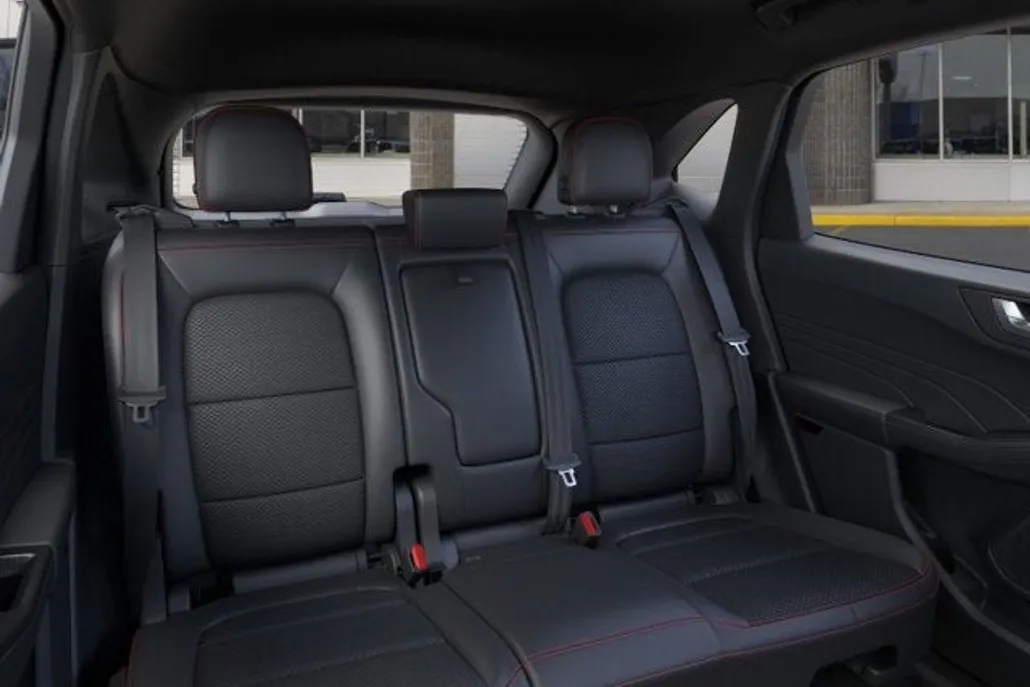 2025 Ford Escape ST-Line photo 1