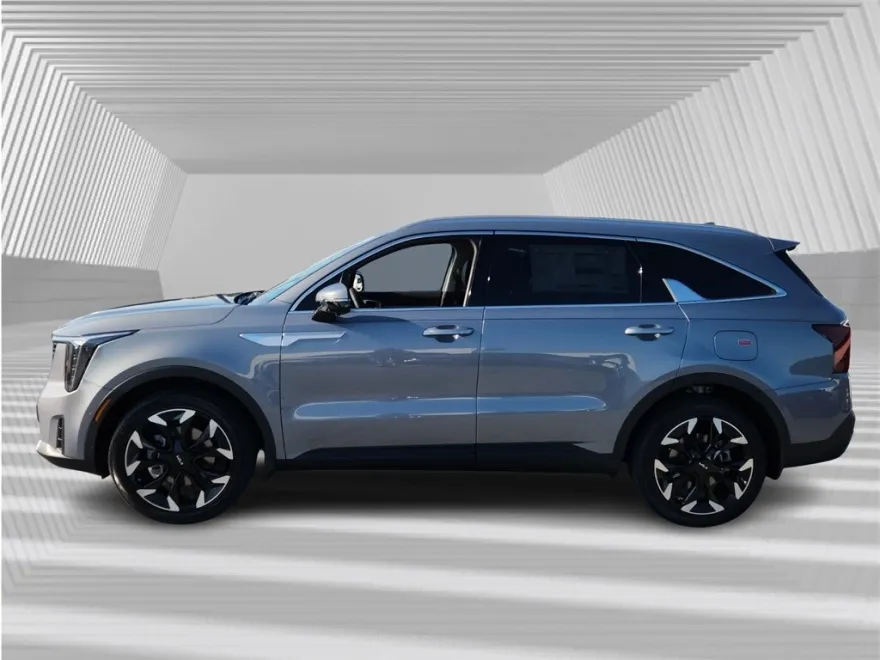 2025 Kia Sorento SX photo 1