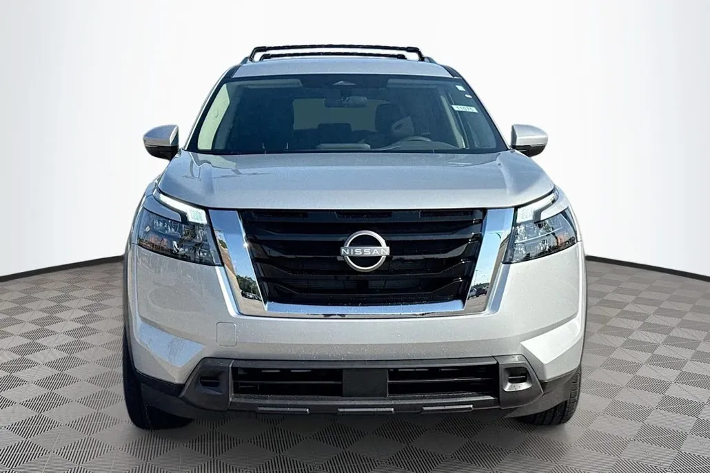 2025 Nissan Pathfinder SV photo 1