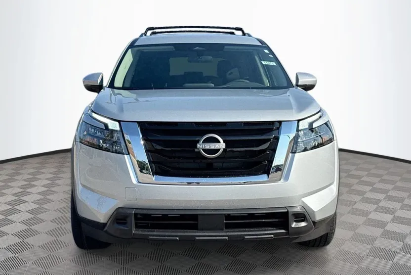 2025 Nissan Pathfinder SV photo 1