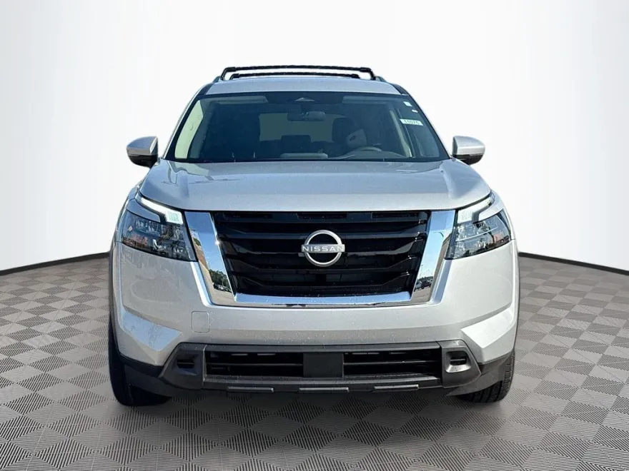 2025 Nissan Pathfinder SV photo 1