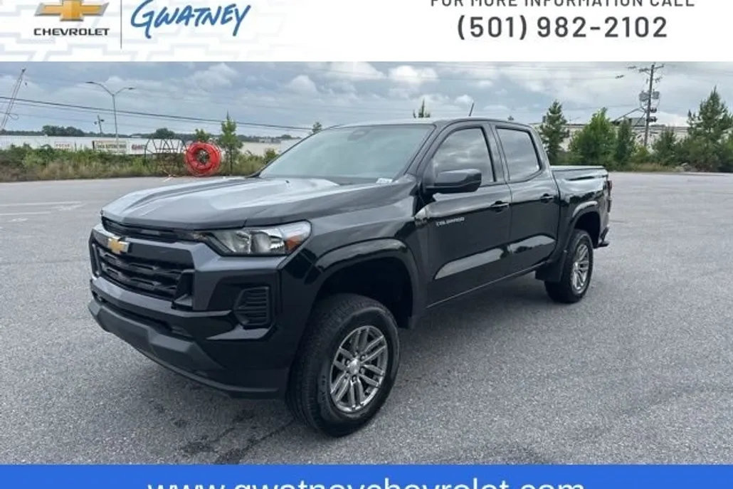 2025 Chevrolet Colorado Work Truck LT photo 1