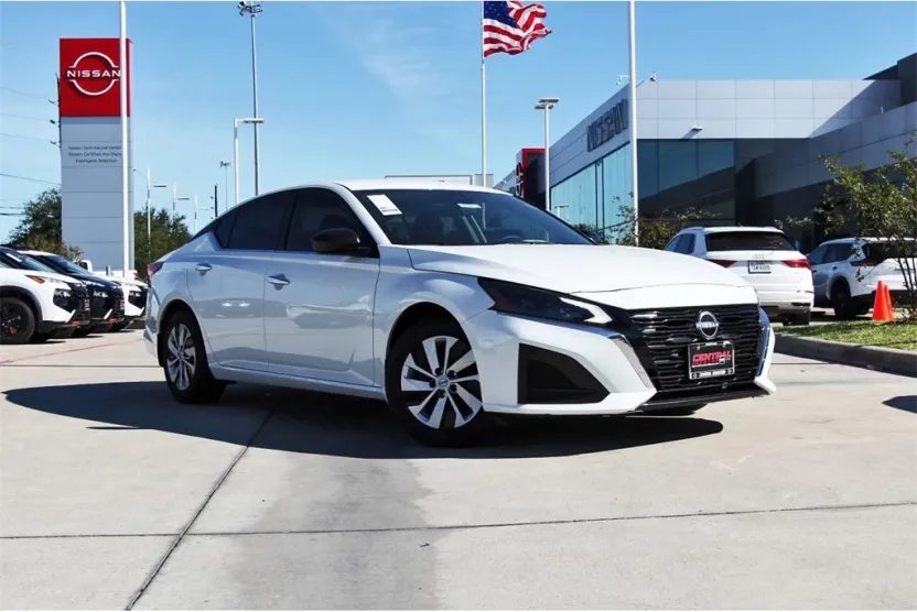 2024 Nissan Altima 2.5 S photo 1