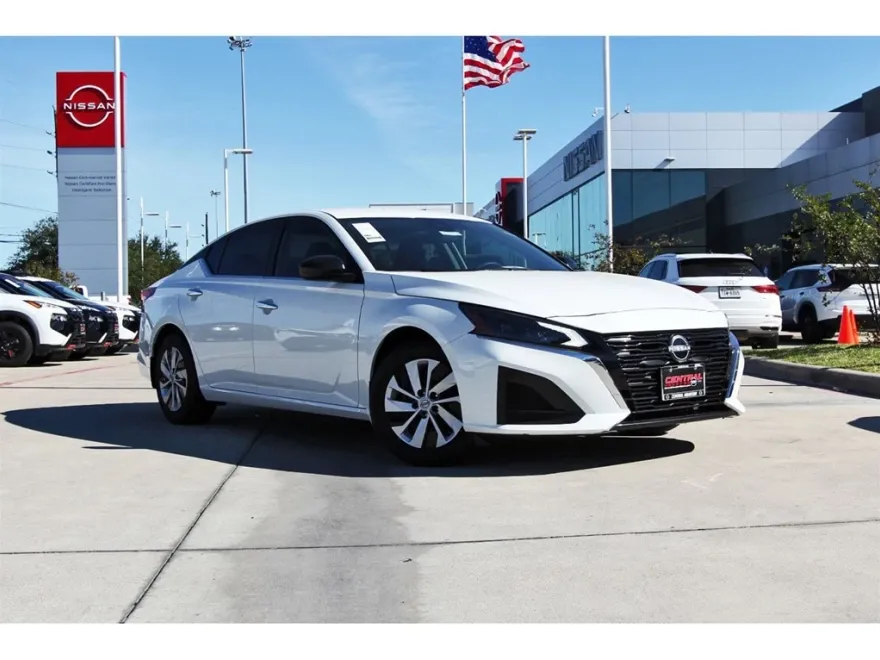 2024 Nissan Altima 2.5 S photo 1