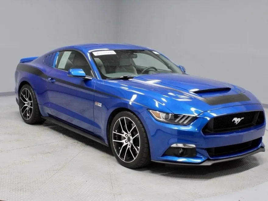 2017 Ford Mustang GT Premium photo 1