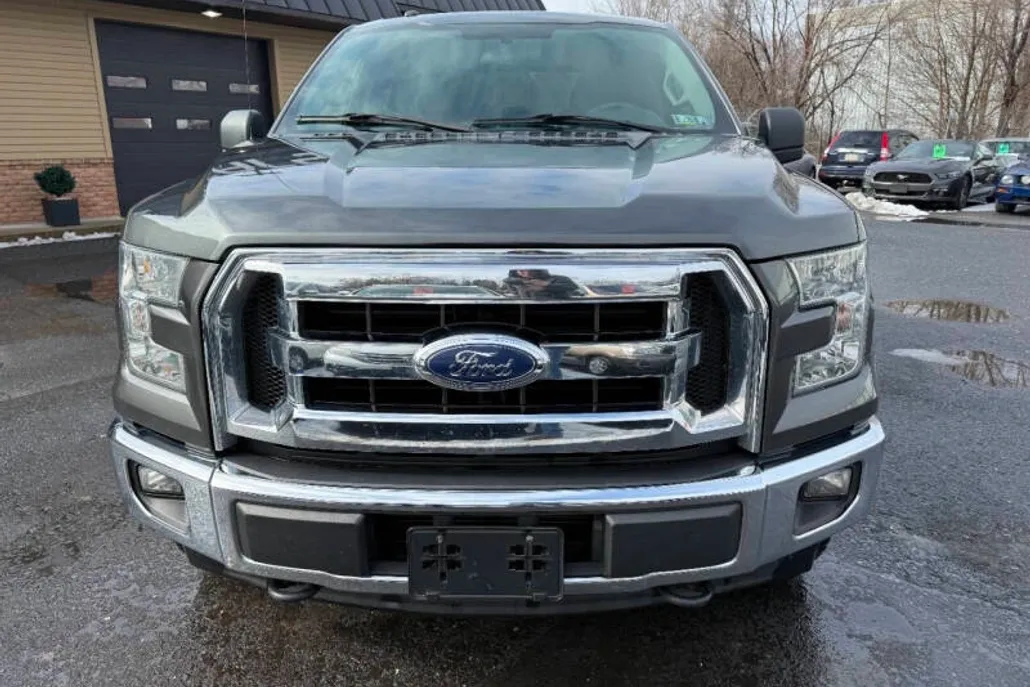 2017 Ford F-150 XLT photo 1