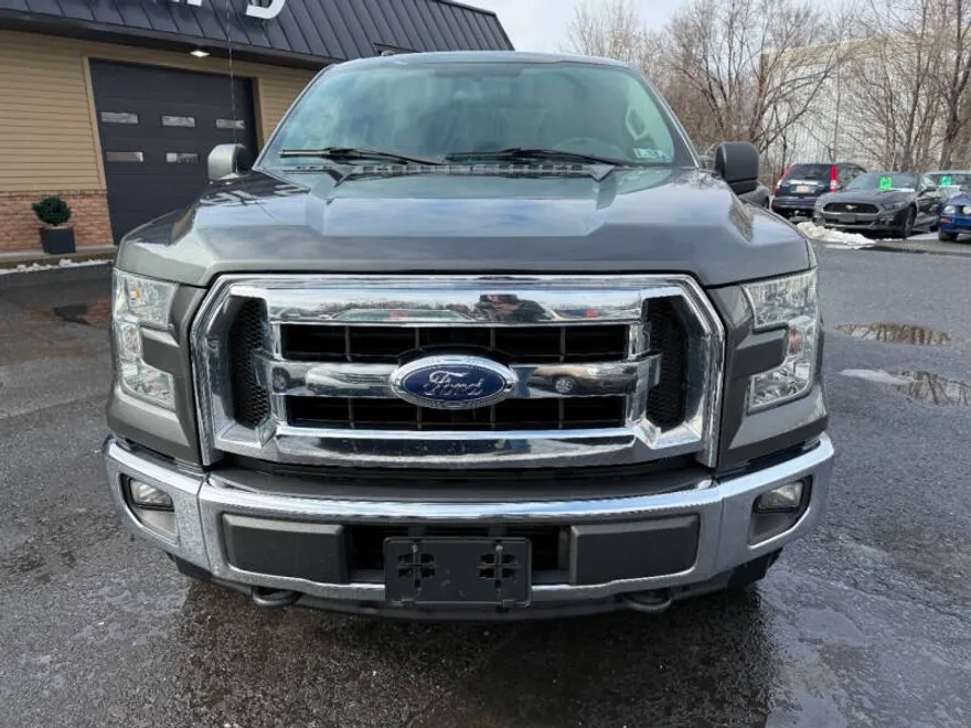 2017 Ford F-150 XLT photo 1