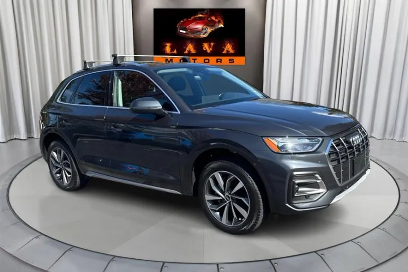 2021 Audi Q5 Premium 45 TFSI photo 1