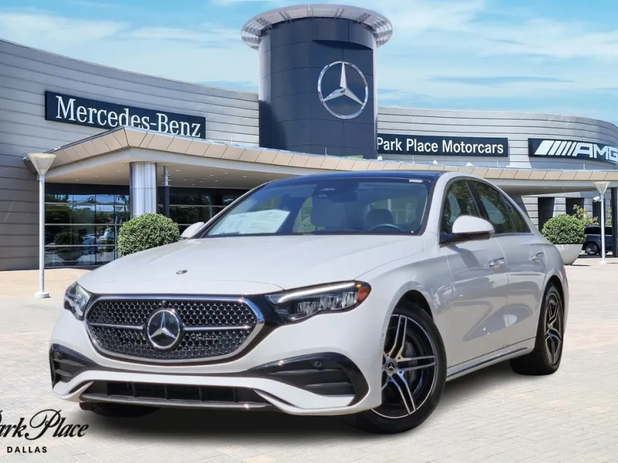 2025 Mercedes Benz E 450 4MATIC photo 1