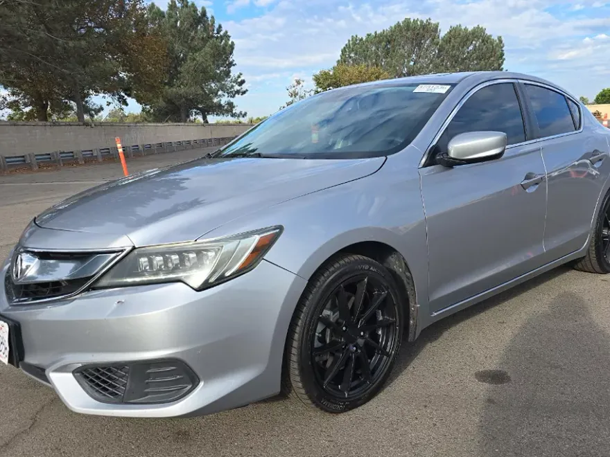 2017 Acura ILX Premium Technology Plus photo 1