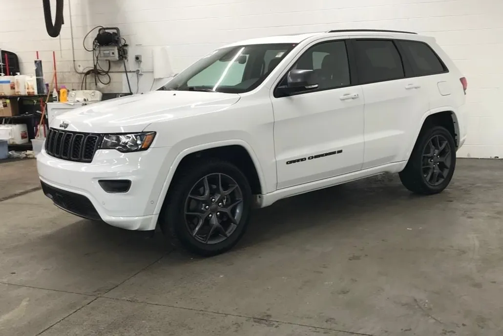 2021 Jeep Grand Cherokee Limited photo 1